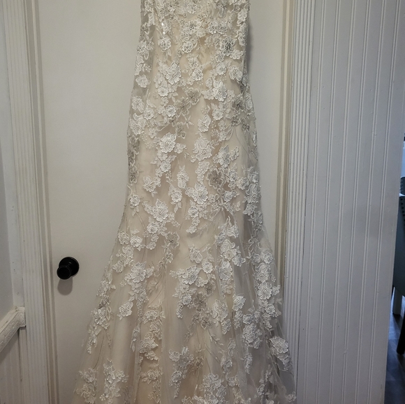 Size 12 Allure Bridals Style 9220 Color G/I/S - Picture 8 of 8